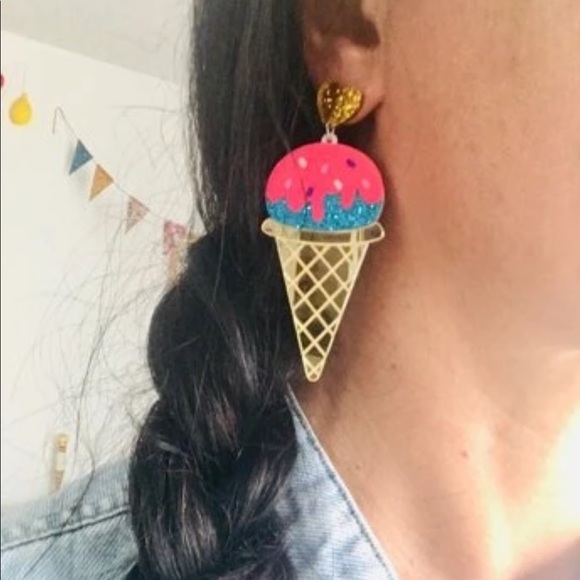 Earrings - Picture 10 of 11